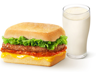 [自助餐饮]-肯德基-意式红烩双牛帕尼尼+牛奶